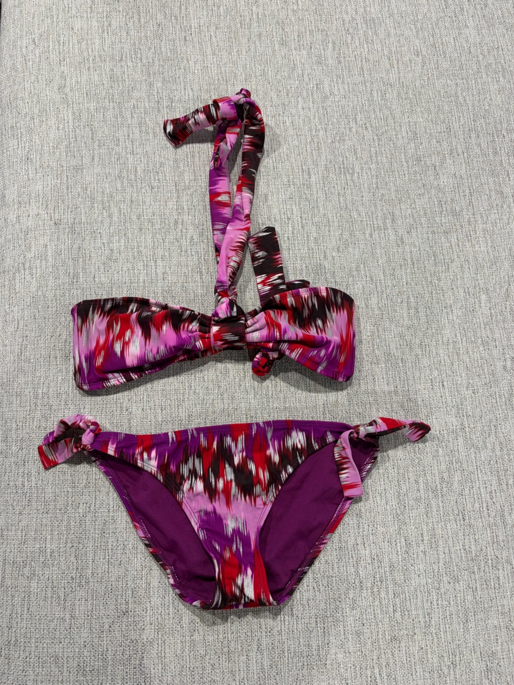 Xhilaration women’s bikini set in Pink Purple Red Print